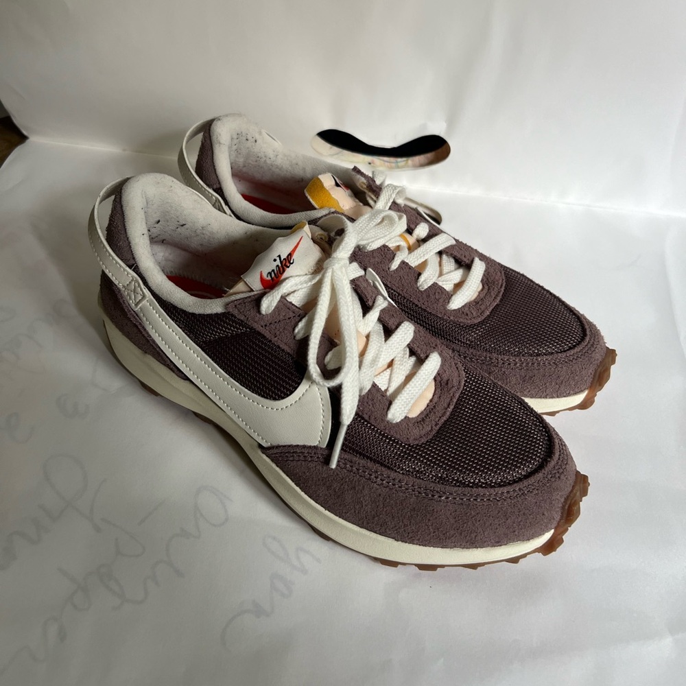 Nike Waffle Debut sneakers Plum Eclipse Coconut Milk